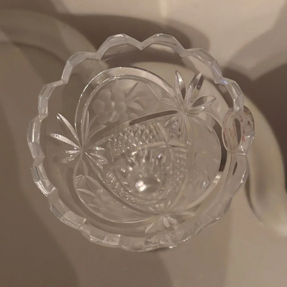 Vintage 24% lead crystal etched hand cut vase sawtooth 9